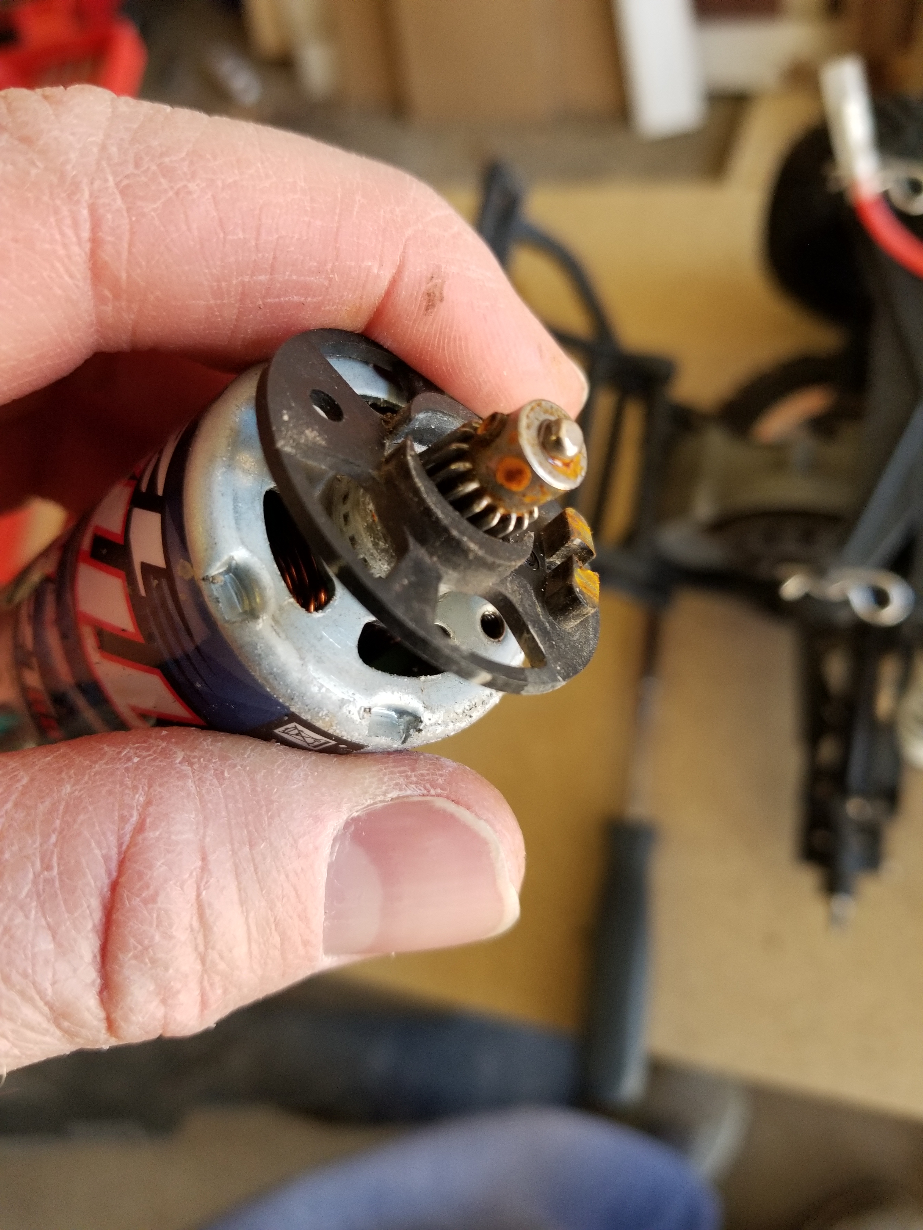 Motor mount plate for a Traxxas Slash