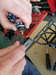 How to remove pinion gear on a Traxxas Slash