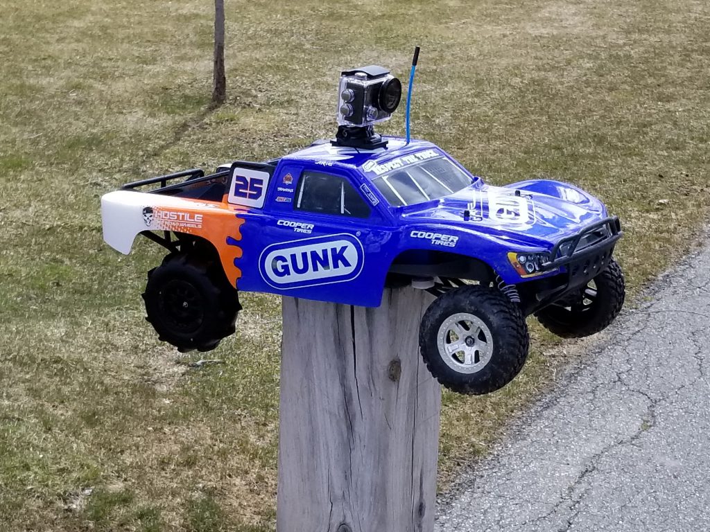 rc car with paddle tires