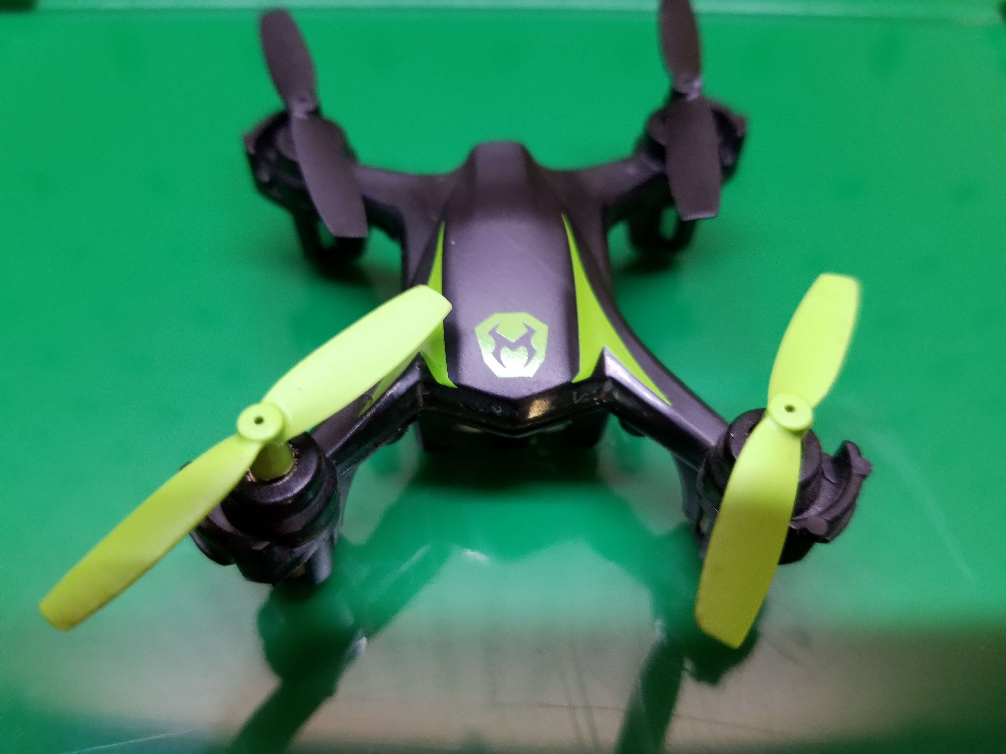Sky Viper m550 nano drone
